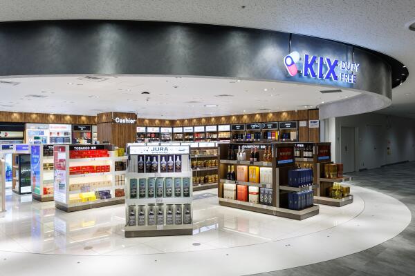 KIX_44_TBArrivaldutyfree2.jpg
